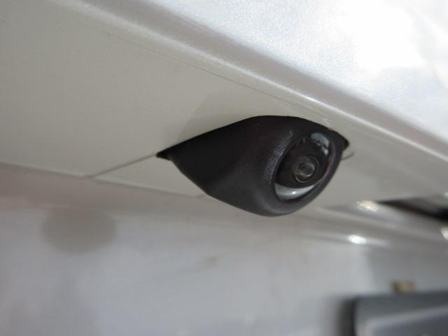 ＸＶ ２．０ｉ－Ｌ　アイサイト　アイドリングストップ　　タイヤ新品　プッシュエンジンスタート　リモコンアクセスキー　マルチファンクションディスプレイ　ＨＩＤヘッドライト　パドルシフト　オートライト　オートエアコン　運転席・助手席パワーシート　ドリンクホルダー（13枚目）