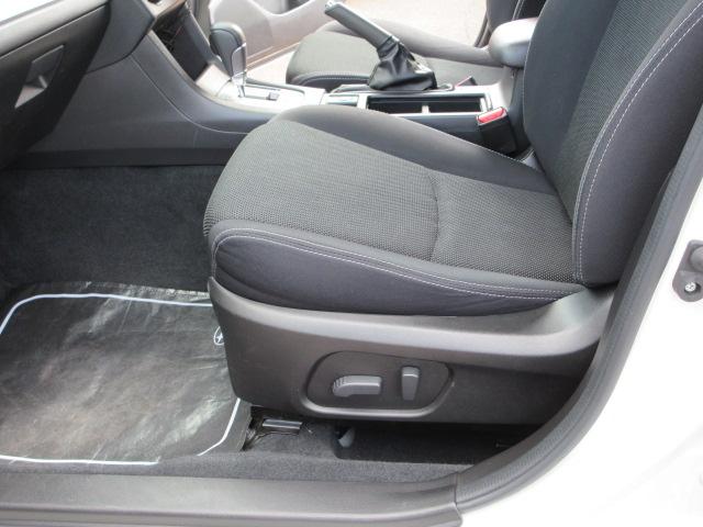 ＸＶ ２．０ｉ－Ｌ　アイサイト　アイドリングストップ　　タイヤ新品　プッシュエンジンスタート　リモコンアクセスキー　マルチファンクションディスプレイ　ＨＩＤヘッドライト　パドルシフト　オートライト　オートエアコン　運転席・助手席パワーシート　ドリンクホルダー（21枚目）