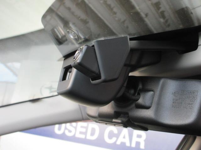 レヴォーグ １．６ＧＴ－Ｓ　アイサイト　地デジナビ　ドラレコ　ＥＴＣ　バックカメラ　サイドカメラ　リヤビークルディデクション　ＡＶＨ　電動パーキングブレーキ　パワーシート　　ＶＤＣ　スマートリヤビューミラー　アイドリングストップ　マルチファンクションディスプレイ（10枚目）