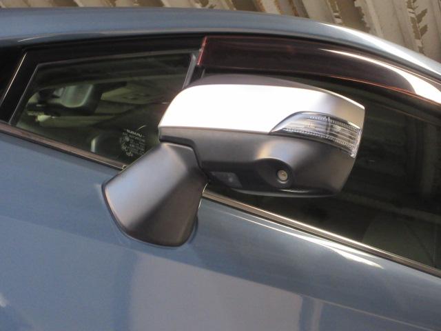 レヴォーグ １．６ＧＴ－Ｓ　アイサイト　地デジナビ　ドラレコ　ＥＴＣ　バックカメラ　サイドカメラ　リヤビークルディデクション　ＡＶＨ　電動パーキングブレーキ　パワーシート　　ＶＤＣ　スマートリヤビューミラー　アイドリングストップ　マルチファンクションディスプレイ（16枚目）