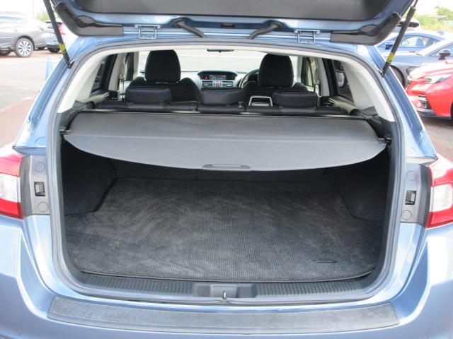 レヴォーグ １．６ＧＴ－Ｓ　アイサイト　地デジナビ　ドラレコ　ＥＴＣ　バックカメラ　サイドカメラ　リヤビークルディデクション　ＡＶＨ　電動パーキングブレーキ　パワーシート　　ＶＤＣ　スマートリヤビューミラー　アイドリングストップ　マルチファンクションディスプレイ（31枚目）