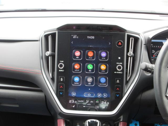 中央に11.6インチのセンターインフォメーションディスプレイを縦型に配置。インフォテインメントシステムの搭載により、エンターテインメント機能や、車両情報、エアコンや各種設定操作を集約しました。