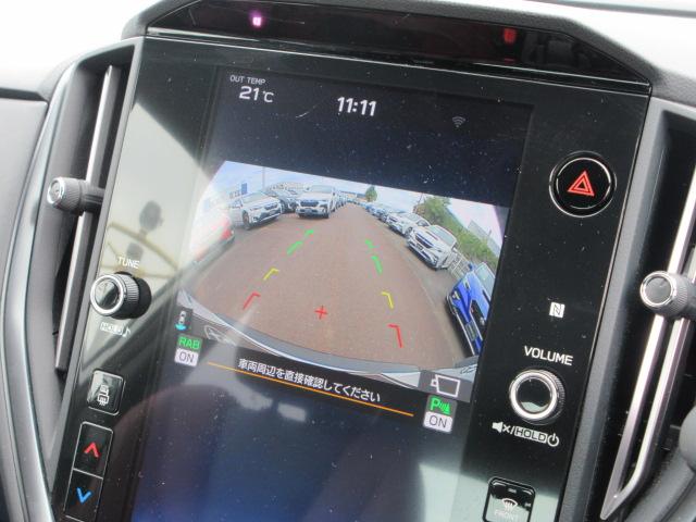 バックカメラを通して、ナビモニターに、障害物が映し出されます。障害物や人を、確認できますので、安全に後退できます。