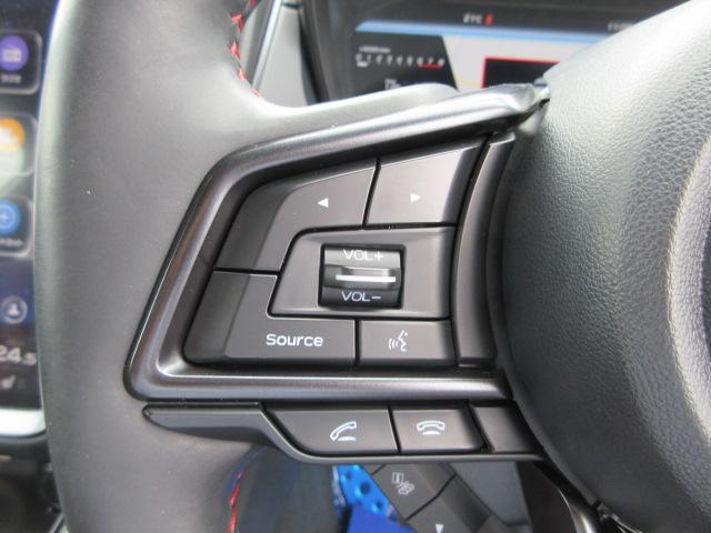 ステアリングリモコンオーディオ操作が、手元で行えます。視線をそらさず、より安全運転に集中できますので、事故防止につながります。