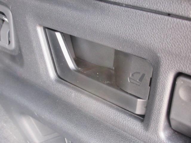 レガシィアウトバック リミテッドＥＸ　アイサイト　メモリ地デジナビ　ＥＴＣ　バックカメラ　サイドカメラ　フロントカメラ　リヤビークルディデクション　オートビークルホールド　自動防眩ルームミラー　Ｘ－ＭＯＤＥ　アイドリングストップ　電動パーキングブレーキ　ＶＤＣ（38枚目）