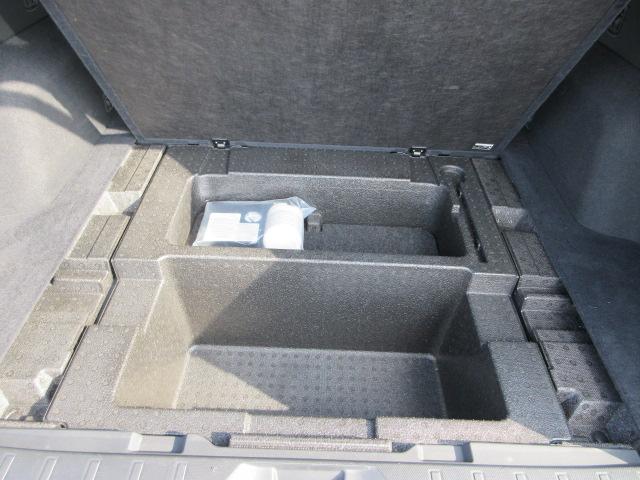 レガシィアウトバック リミテッドＥＸ　アイサイト　メモリ地デジナビ　ＥＴＣ　バックカメラ　サイドカメラ　フロントカメラ　リヤビークルディデクション　オートビークルホールド　自動防眩ルームミラー　Ｘ－ＭＯＤＥ　アイドリングストップ　電動パーキングブレーキ　ＶＤＣ（40枚目）