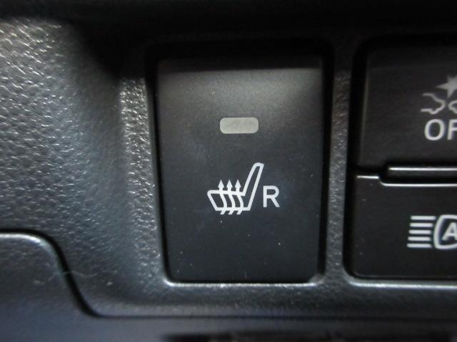 ステラ Ｒ　スマートアシスト　メモリ地デジナビ　ドライブレコーダー　バックカメラ　アイドリングストップ　ＴＦＴマルチインフォメーションディスプレイ　キーレスアクセス＆プッシュスタート　オートエアコン　電動ドアミラー　ハイビームアシスト　ＶＤＣ　運転席シートヒーター（19枚目）