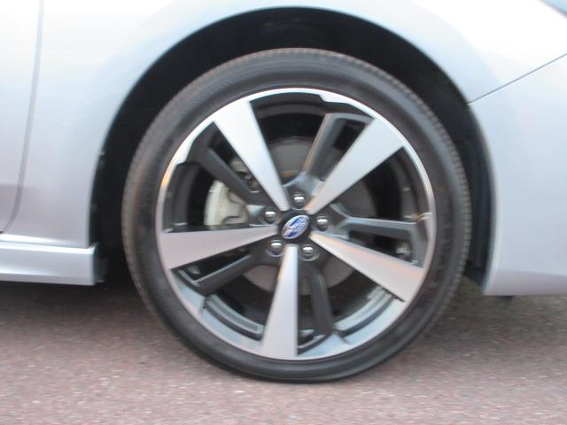 インプレッサスポーツ ２．０ｉ－Ｓ　アイサイト　ＳＤ地デジナビ　ドラレコ　ＥＴＣ　バックカメラ　サイドカメラ　アクセスキ―　リヤビークルディデクション　ヒルホールド　電動パーキングブレーキ　　ＶＤＣ　ＳＲＨ　アイドリングストップ　マルチファンクションディスプレイ　ＵＳＢ電源（28枚目）