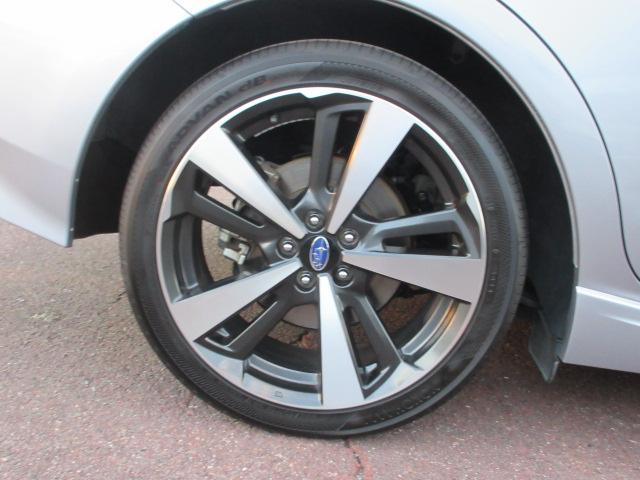 インプレッサスポーツ ２．０ｉ－Ｓ　アイサイト　ＳＤ地デジナビ　ドラレコ　ＥＴＣ　バックカメラ　サイドカメラ　アクセスキ―　リヤビークルディデクション　ヒルホールド　電動パーキングブレーキ　　ＶＤＣ　ＳＲＨ　アイドリングストップ　マルチファンクションディスプレイ　ＵＳＢ電源（29枚目）