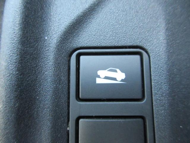 インプレッサスポーツ ２．０ｉ－Ｓ　アイサイト　ＳＤ地デジナビ　ドラレコ　ＥＴＣ　バックカメラ　サイドカメラ　アクセスキ―　リヤビークルディデクション　ヒルホールド　電動パーキングブレーキ　　ＶＤＣ　ＳＲＨ　アイドリングストップ　マルチファンクションディスプレイ　ＵＳＢ電源（36枚目）