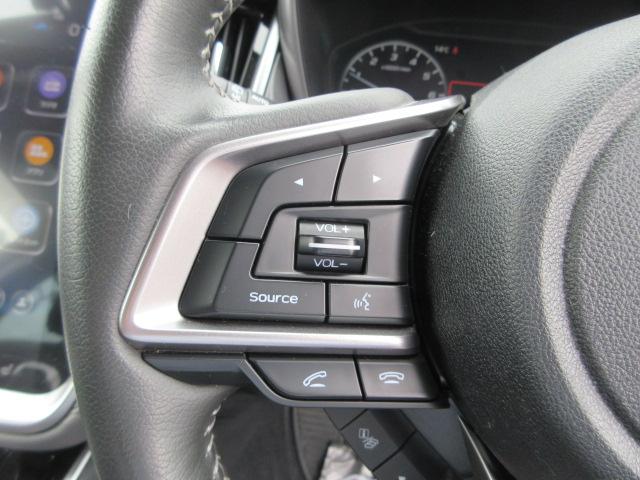 ステアリングリモコンオーディオ操作が、手元で行えます。視線をそらさず、より安全運転に集中できますので、事故防止につながります。