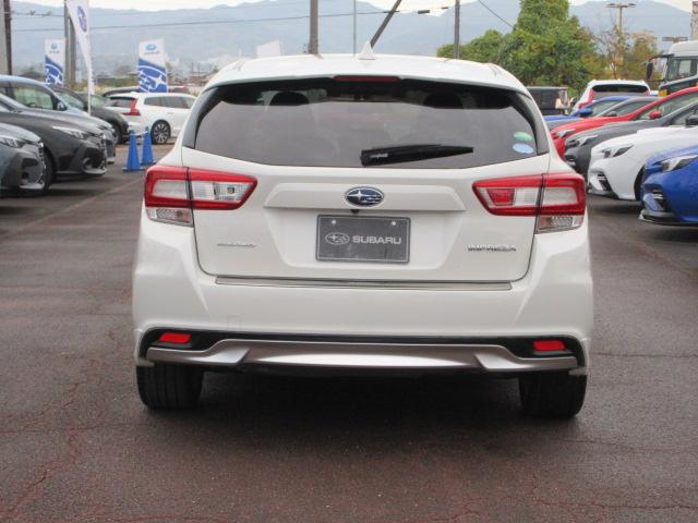 �{�f�B�J���[�́A�N���X�^���z���C�g�E�p�[���@�ł��B