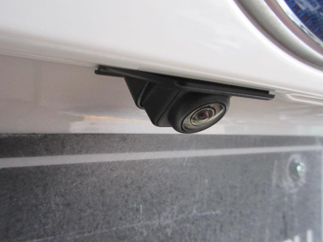 �����Ȃ������A�J�����Ŏ��F���m�ہ@�@�o�b�N�J���������@�o�b�N�����ۂ́A�l���Q���Ȃǂ�������ƃ��j�^�[�ɉf���o�����̂ŁA���S�ł��B