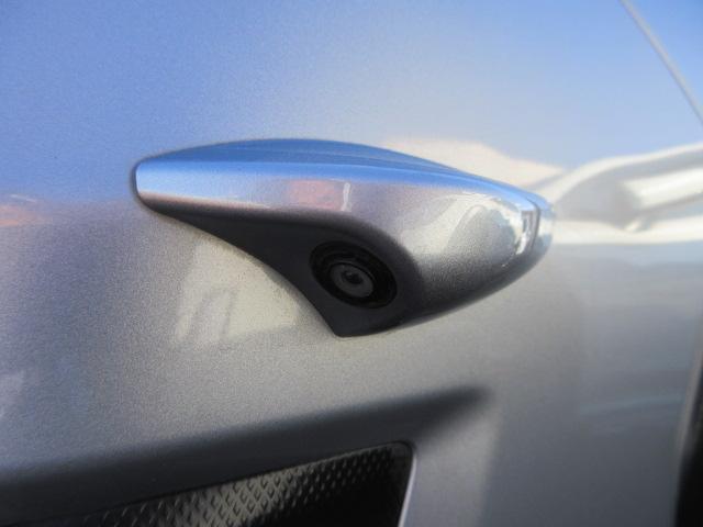 ＸＶ ２．０ｉ－Ｓ　アイサイト　ＳＤ地デジナビ　ドラレコ　ＥＴＣ　バックカメラ　サイドカメラ　ヒルホールド　ＳＲＨ　ＶＤＣ　Ｘ－ＭＯＤＥ　パドルシフト　オートライト　マルチファンクションディスプレイ　ＬＥＤヘッドライト　フォグランプ　電動パーキングブレーキ（18枚目）