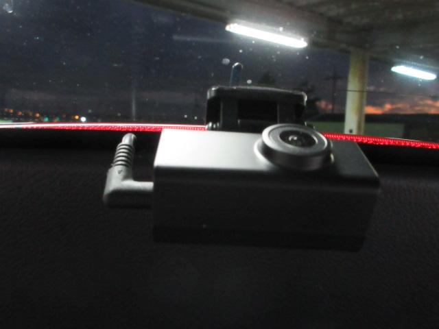 ＸＶ ２．０ｉ－Ｌ　アイサイト　ＳＤ地デジナビ　ＶＤＣ　ＥＴＣ　バックカメラ　ハイビームアシスト　リヤビークルディデクション　アイドリングストップ　リモコンキー　マルチファンクションディスプレイ　ＨＩＤヘッドライト　ＵＳＢ電源　パドルシフト　オートライト（14枚目）