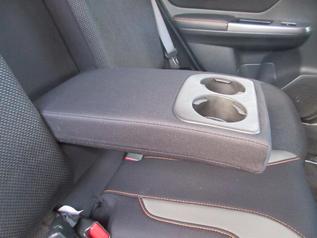 ＸＶ ２．０ｉ－Ｌ　アイサイト　ＳＤ地デジナビ　ＶＤＣ　ＥＴＣ　バックカメラ　ハイビームアシスト　リヤビークルディデクション　アイドリングストップ　リモコンキー　マルチファンクションディスプレイ　ＨＩＤヘッドライト　ＵＳＢ電源　パドルシフト　オートライト（25枚目）