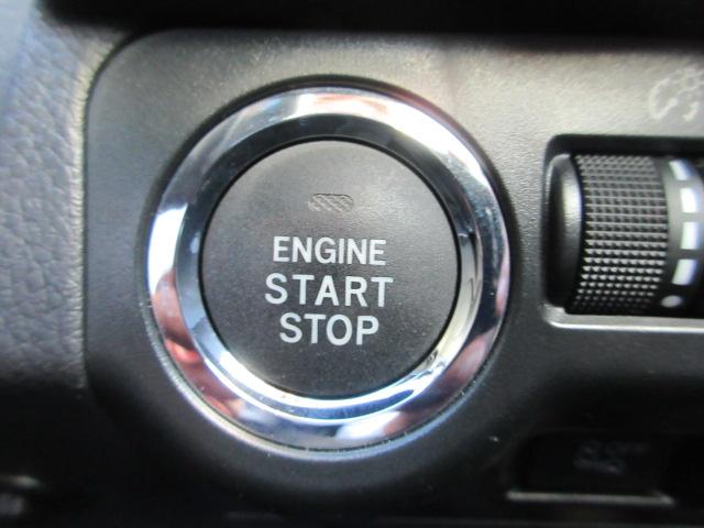 ＸＶ ２．０ｉ－Ｌ　アイサイト　ＳＤ地デジナビ　ＶＤＣ　ＥＴＣ　バックカメラ　ハイビームアシスト　リヤビークルディデクション　アイドリングストップ　リモコンキー　マルチファンクションディスプレイ　ＨＩＤヘッドライト　ＵＳＢ電源　パドルシフト　オートライト（33枚目）