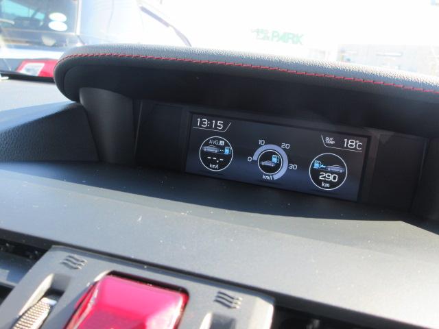 �}���`�t�@���N�V�����f�B�X�v���C	�R����ȂǁA�ԗ��̗l�X�ȏ���c�����邱�Ƃ��o���܂��B�R�������΁A���ʂɃA�N�Z���𓥂ނ��Ƃ��Ȃ��A�G�R�^�]�ɏo���܂��B�Ԃ̏󋵂��A�����ł킩����Ă����ł���ˁH