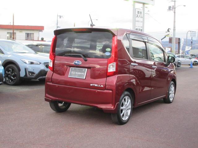 ステラ Ｇ　スマートアシスト　地デジナビ　ＥＴＣ　ドラレコ　アイドリングストップ　　電動ドアミラー　オートエアコン　パワーウインドウ　アクセサリーソケット　シートアンダートレイ　アームレスト　ドリンクホルダー　マルチインフォメーションディスプレイ（2枚目）