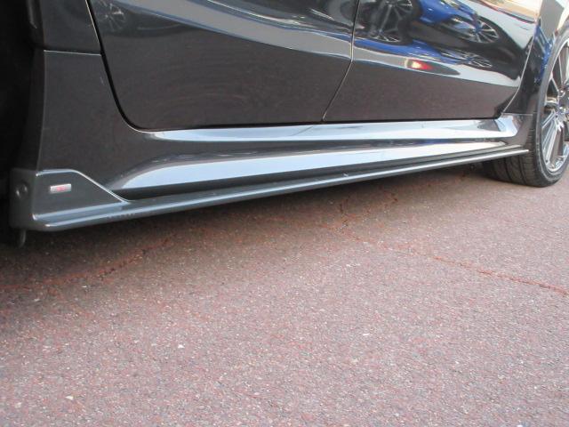 レヴォーグ １．６ＳＴＩＳｐｏｒｔ　　アイサイト　地デジナビ　ＥＴＣ　社外マフラー　ＳＴＩエアロ　フロントカメラ　サイドカメラ　リヤビークルディデクション　　ＡＶＨ　電動パーキングブレーキ　パワーシート　　シートヒーター　ＶＤＣ　トノカバー　アイドリングストップ（8枚目）