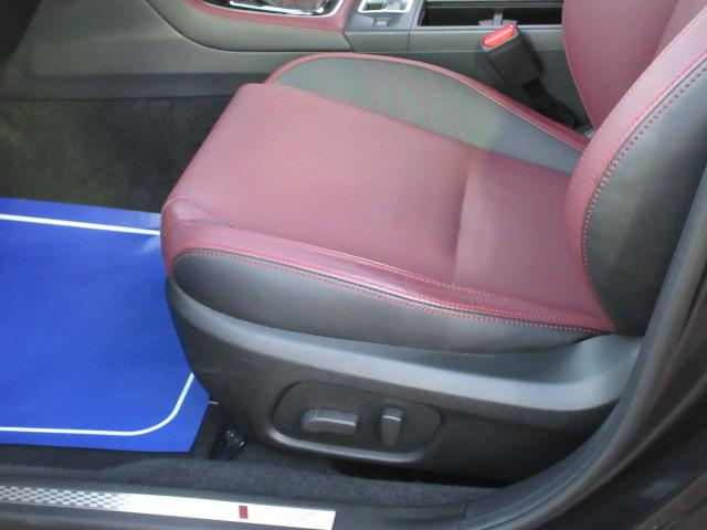 レヴォーグ １．６ＳＴＩＳｐｏｒｔ　　アイサイト　地デジナビ　ＥＴＣ　社外マフラー　ＳＴＩエアロ　フロントカメラ　サイドカメラ　リヤビークルディデクション　　ＡＶＨ　電動パーキングブレーキ　パワーシート　　シートヒーター　ＶＤＣ　トノカバー　アイドリングストップ（28枚目）