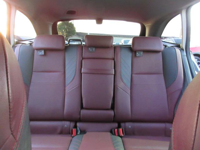 レヴォーグ １．６ＳＴＩＳｐｏｒｔ　　アイサイト　地デジナビ　ＥＴＣ　社外マフラー　ＳＴＩエアロ　フロントカメラ　サイドカメラ　リヤビークルディデクション　　ＡＶＨ　電動パーキングブレーキ　パワーシート　　シートヒーター　ＶＤＣ　トノカバー　アイドリングストップ（31枚目）