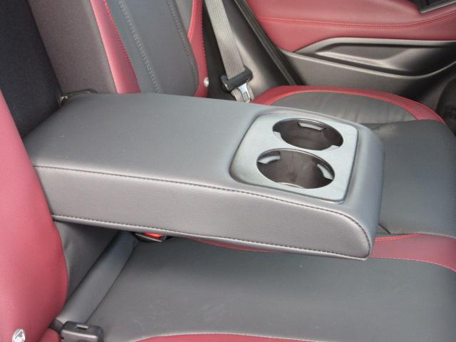 �㕔���Ȃɂ́A�A�[�����X�g����������Ă��܂��B��Ȃɓ��悳�������A���K�ł��B�J�b�v�z���_�[�����Ă��܂��B