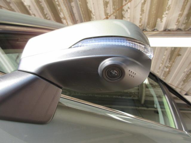 �E�C���J�[�t�h�A�~���[�@�@�@���s�҂⎩�]�ԁA�Ό��ԂȂǂ����₷�����S���Ɍ��ʓI�ł��B