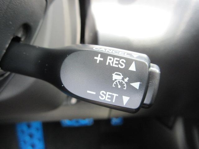 ＢＲＺ Ｓ　地デジナビ　６ＡＴ　ドラレコ　ＥＴＣ　バックカメラ　クルーズコントロール　１８インチアルミホイール　アルミパッド付きスポーツペダル　フルオートエアコン　ＬＥＤヘッドライト　ＬＥＤライナー　キーレスアクセス＆プッシュスタート　　ドリンクホルダー（9枚目）