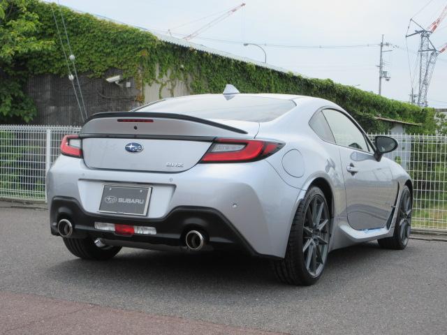 ＢＲＺ Ｓ　地デジナビ　６ＡＴ　ドラレコ　ＥＴＣ　バックカメラ　クルーズコントロール　１８インチアルミホイール　アルミパッド付きスポーツペダル　フルオートエアコン　ＬＥＤヘッドライト　ＬＥＤライナー　キーレスアクセス＆プッシュスタート　　ドリンクホルダー（40枚目）