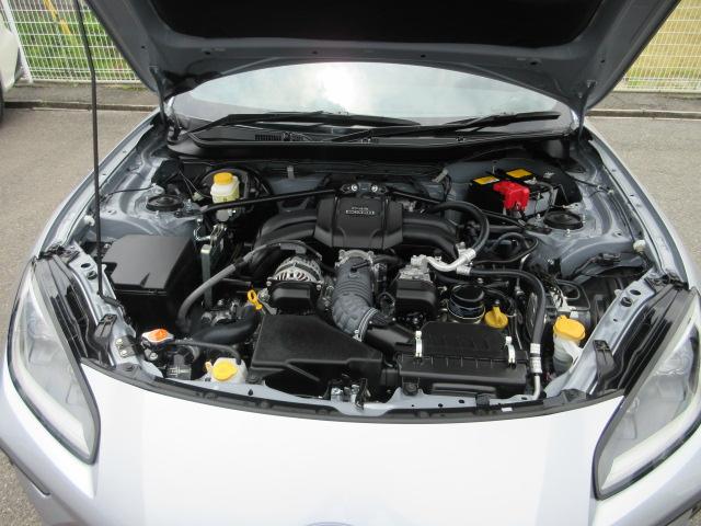 ＢＲＺ Ｓ　地デジナビ　６ＡＴ　ドラレコ　ＥＴＣ　バックカメラ　クルーズコントロール　１８インチアルミホイール　アルミパッド付きスポーツペダル　フルオートエアコン　ＬＥＤヘッドライト　ＬＥＤライナー　キーレスアクセス＆プッシュスタート　　ドリンクホルダー（51枚目）