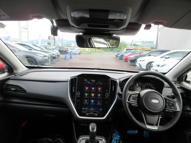 クロストレック リミテッド　新世代アイサイト　地デジナビ　ドラレコ　ＥＴＣ　バックカメラ　サイドカメラ　フロントカメラ　リヤビークルディデクション　電動パーキングブレーキ　オートビークルホールド　ＵＳＢ電源　ＬＥＤヘッドランプ　　フォグランプ　ＳＴＡＲＬＩＮＫ（2枚目）