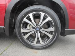 右前　１８インチアルミホイール　　　タイヤサイズは、２２５／５５Ｒ１８です。 7