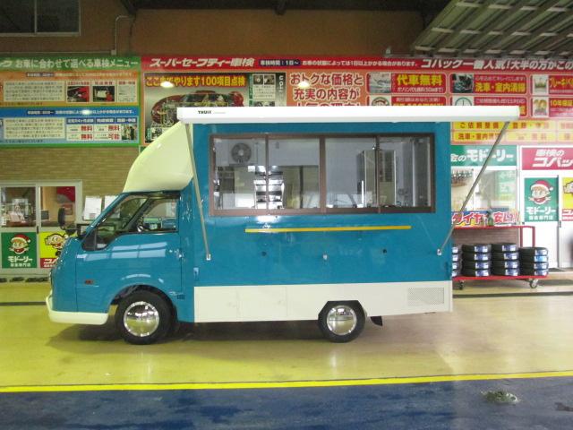 移動販売車アーリー全国保健所対応ソフトクリームカフェ仕様(7枚目)
