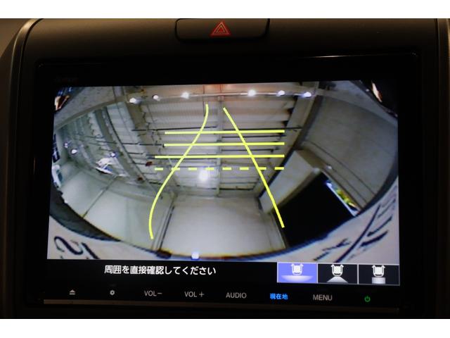 フリード クロスター　バックカメラ　ナビ　ＴＶ　クルーズコントロール　レーンアシスト　衝突被害軽減システム　両側電動スライドドア　オートライト　ＬＥＤヘッドランプ　スマートキー　アイドリングストップ　電動格納ミラー（4枚目）