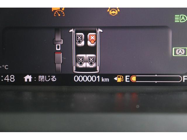 ベースグレード　バックカメラ　両側スライド・片側電動　クリアランスソナー　クルーズコントロール　衝突被害軽減システム　オートライト　ＬＥＤヘッドランプ　スマートキー　アイドリングストップ　ベンチシート　ＣＶＴ(28枚目)