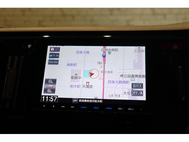 便利なナビ付!旅行やレジャーにと様々なシーンで大活躍!ドライブが楽しくなりますね!