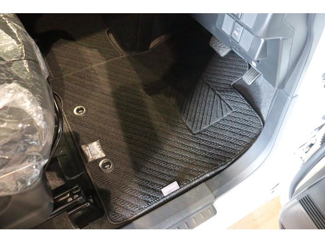 ルーミー カスタムＧ－Ｔ　全周囲カメラ　ＴＶ　両側電動スライドドア　クリアランスソナー　オートクルーズコントロール　衝突被害軽減システム　アルミホイール　ＬＥＤヘッドランプ　スマートキー　アイドリングストップ　シートヒーター（22枚目）