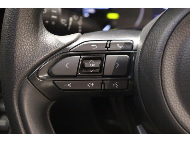 シエンタ ハイブリッドＸ　クリアランスソナー　クルーズコントロール　レーンアシスト　衝突被害軽減システム　両側スライド・片側電動　オートマチックハイビーム　ＬＥＤヘッドランプ　スマートキー　３列シート　ＣＶＴ（3枚目）