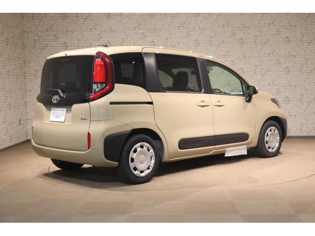 シエンタ ハイブリッドＸ　クリアランスソナー　クルーズコントロール　レーンアシスト　衝突被害軽減システム　両側スライド・片側電動　オートマチックハイビーム　ＬＥＤヘッドランプ　スマートキー　３列シート　ＣＶＴ（16枚目）