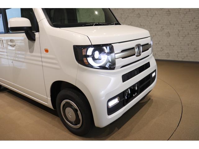 Ｎ－ＶＡＮ ファン　両側スライドドア　クリアランスソナー　クルーズコントロール　レーンアシスト　衝突被害軽減システム　ＣＶＴ　ＥＳＣ　エアコン　パワーウィンドウ　運転席エアバッグ　助手席エアバッグ（19枚目）