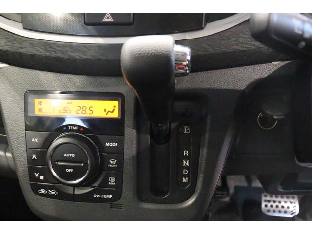 ワゴンRスティングレー T ナビ TV オートライト HID スマートキー アイドリングストップ ベンチシート CVT 盗難防止システム ABS CD USB アルミホイール 衝突安全ボディ エアコン パワーステアリング(9枚目)