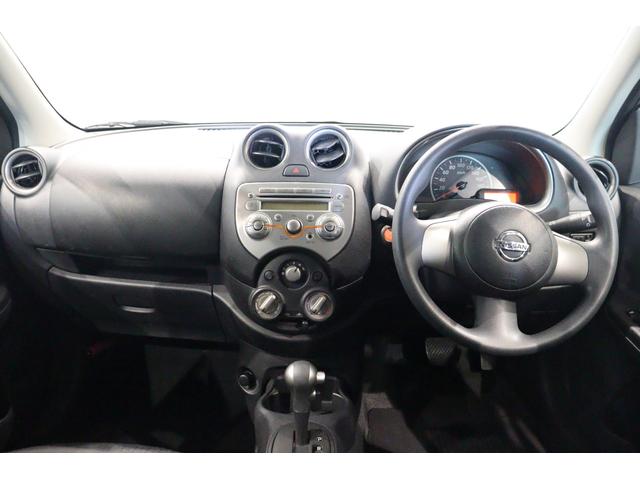 マーチ １２Ｘ　スマートキー　アイドリングストップ　ＣＶＴ　盗難防止システム　衝突安全ボディ　ＡＢＳ　ＣＤ　ミュージックプレイヤー接続可　エアコン　パワーステアリング　パワーウィンドウ（2枚目）