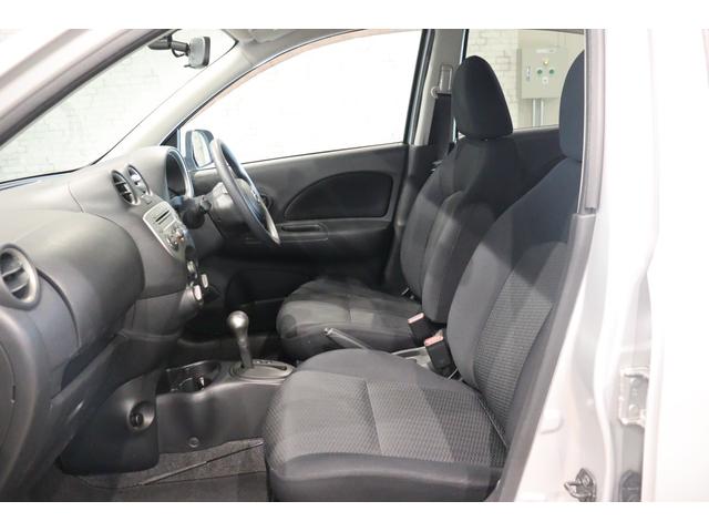 マーチ １２Ｘ　スマートキー　アイドリングストップ　ＣＶＴ　盗難防止システム　衝突安全ボディ　ＡＢＳ　ＣＤ　ミュージックプレイヤー接続可　エアコン　パワーステアリング　パワーウィンドウ（8枚目）