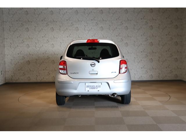 マーチ １２Ｘ　スマートキー　アイドリングストップ　ＣＶＴ　盗難防止システム　衝突安全ボディ　ＡＢＳ　ＣＤ　ミュージックプレイヤー接続可　エアコン　パワーステアリング　パワーウィンドウ（15枚目）