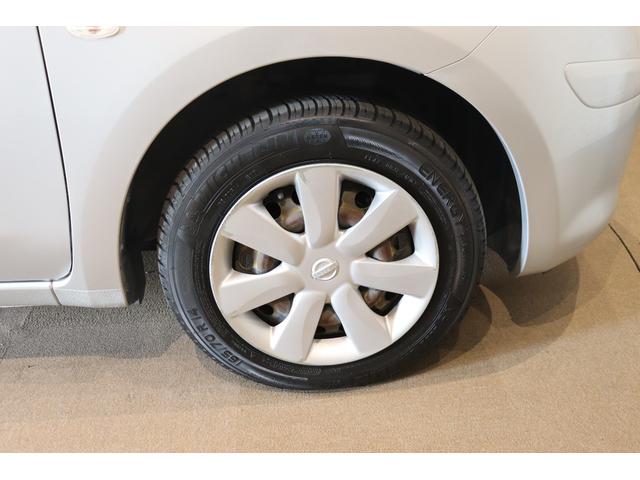 マーチ １２Ｘ　スマートキー　アイドリングストップ　ＣＶＴ　盗難防止システム　衝突安全ボディ　ＡＢＳ　ＣＤ　ミュージックプレイヤー接続可　エアコン　パワーステアリング　パワーウィンドウ（19枚目）