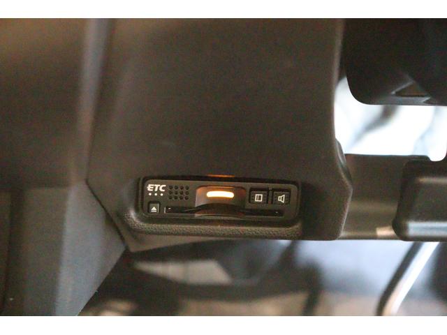 フィットハイブリッド Ｌ　ホンダセンシング　ドライブレコーダー　ＥＴＣ　バックカメラ　ナビ　ＴＶ　クルーズコントロール　レーンアシスト　衝突被害軽減システム　ＬＥＤヘッドランプ　スマートキー　アイドリングストップ　ＡＴ（9枚目）