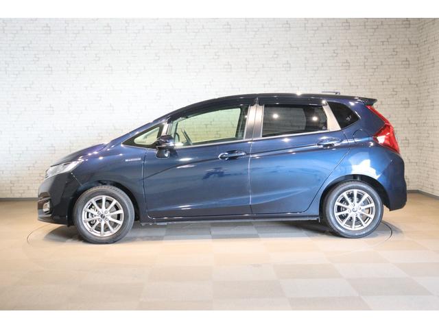 フィットハイブリッド Ｌ　ホンダセンシング　ドライブレコーダー　ＥＴＣ　バックカメラ　ナビ　ＴＶ　クルーズコントロール　レーンアシスト　衝突被害軽減システム　ＬＥＤヘッドランプ　スマートキー　アイドリングストップ　ＡＴ（14枚目）