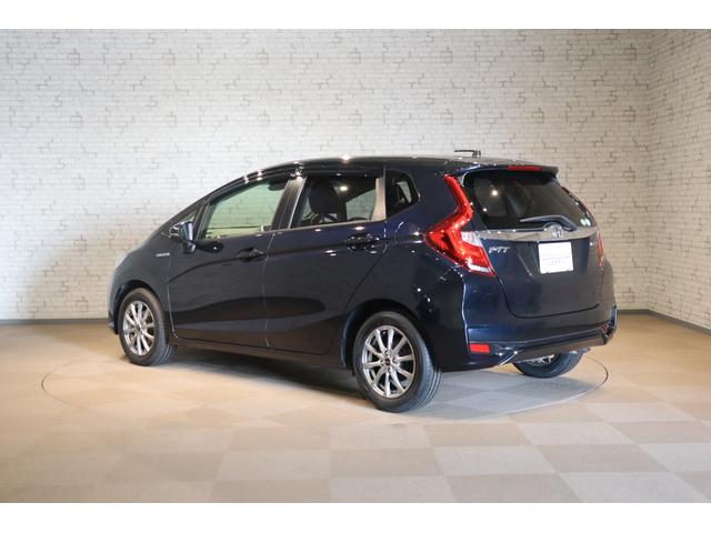 フィットハイブリッド Ｌ　ホンダセンシング　ドライブレコーダー　ＥＴＣ　バックカメラ　ナビ　ＴＶ　クルーズコントロール　レーンアシスト　衝突被害軽減システム　ＬＥＤヘッドランプ　スマートキー　アイドリングストップ　ＡＴ（16枚目）