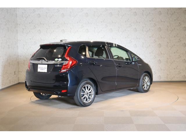 フィットハイブリッド Ｌ　ホンダセンシング　ドライブレコーダー　ＥＴＣ　バックカメラ　ナビ　ＴＶ　クルーズコントロール　レーンアシスト　衝突被害軽減システム　ＬＥＤヘッドランプ　スマートキー　アイドリングストップ　ＡＴ（18枚目）